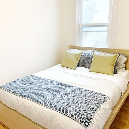 Best Location At Harvard University! 4 Bedroom Apartment! Two Units Available! Кембридж Экстерьер фото