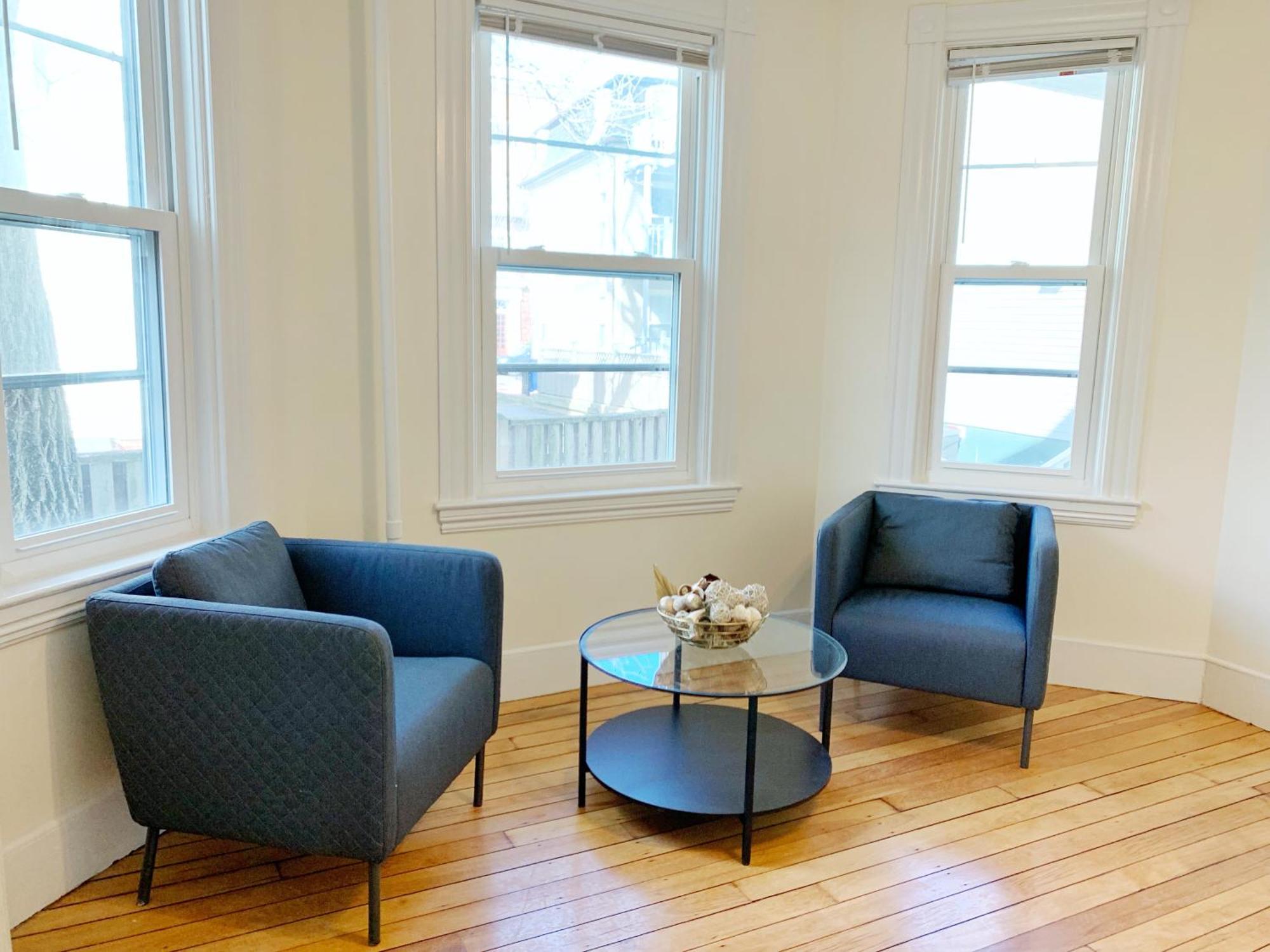 Best Location At Harvard University! 4 Bedroom Apartment! Two Units Available! Кембридж Экстерьер фото